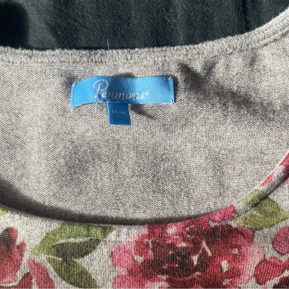 4/$20 | Penmans Soft Gray Sweater with 3/4 Sleeves and rose print - Picture 3 of 6